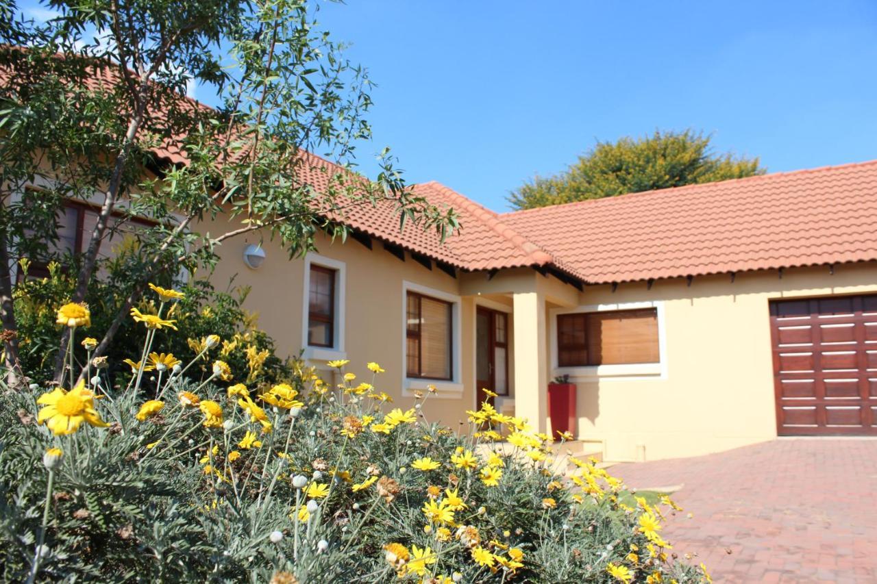 Topaz Cove Luxury Villas Edenvale Exterior photo