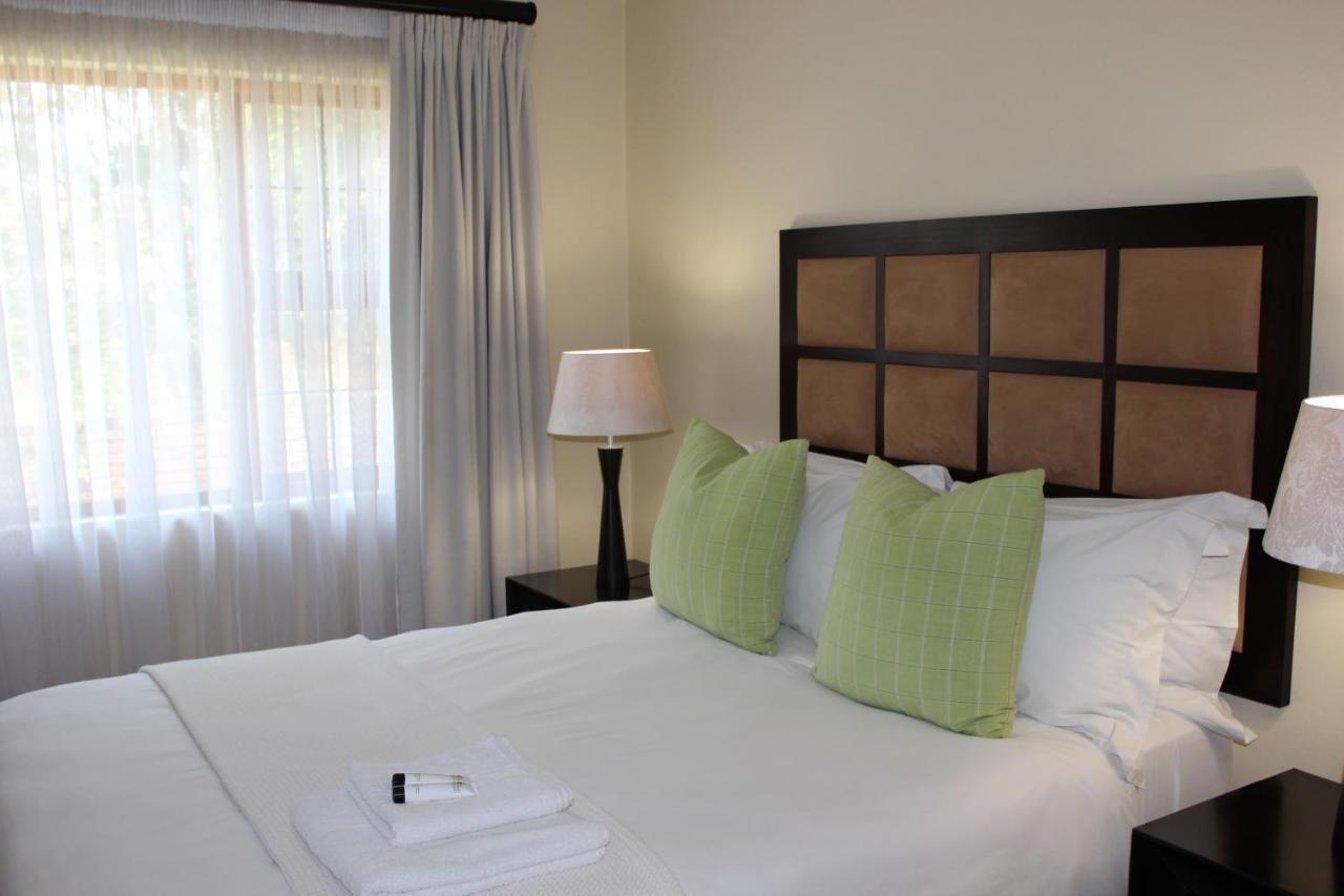 Topaz Cove Luxury Villas Edenvale Exterior photo